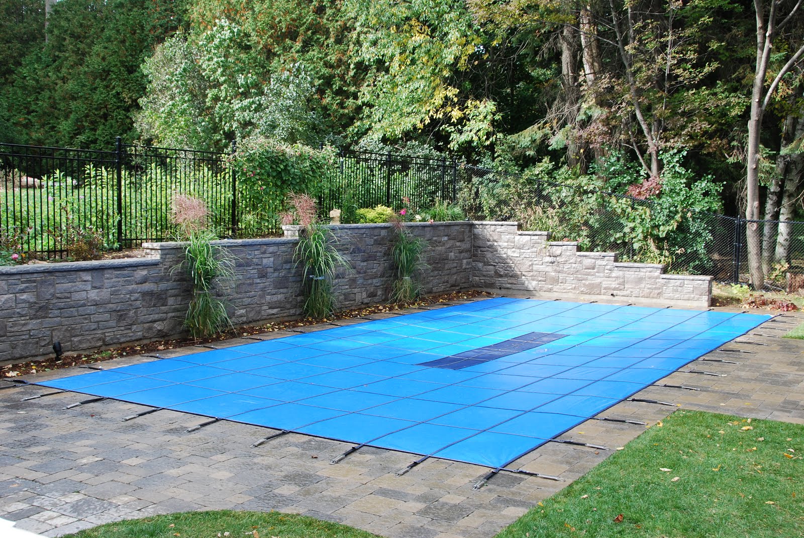 Safety Covers Royal Swimming Pools