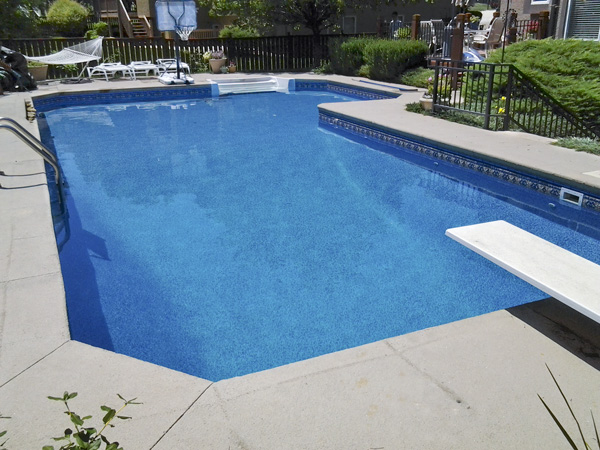 600 sq ft pool cost